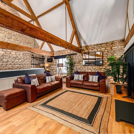 Luxury Town Centre Loft Apartment In Converted Granary Stamford Esterno foto