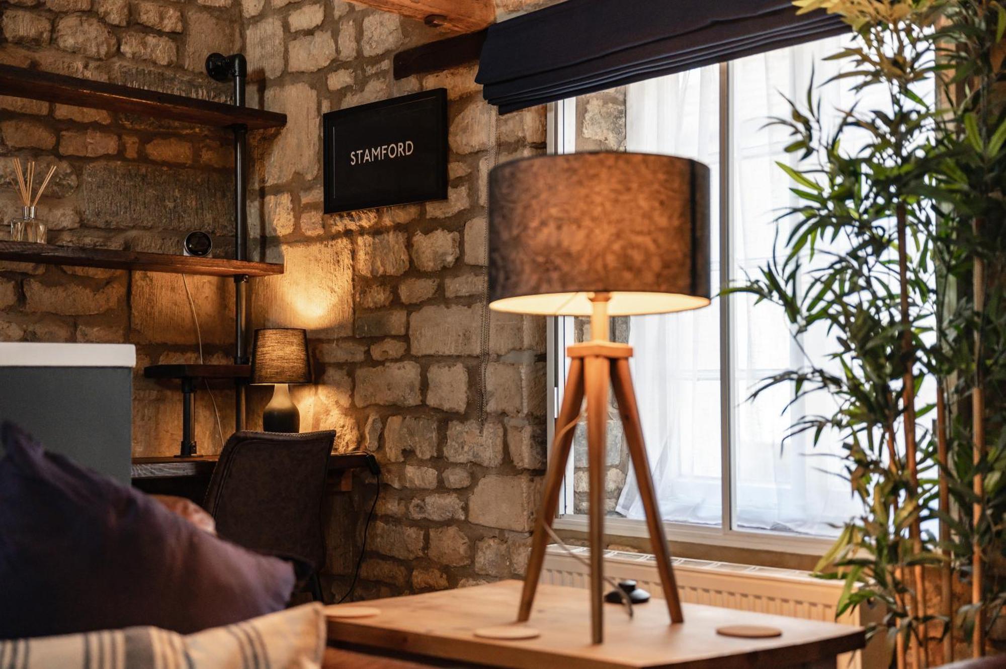 Luxury Town Centre Loft Apartment In Converted Granary Stamford Esterno foto