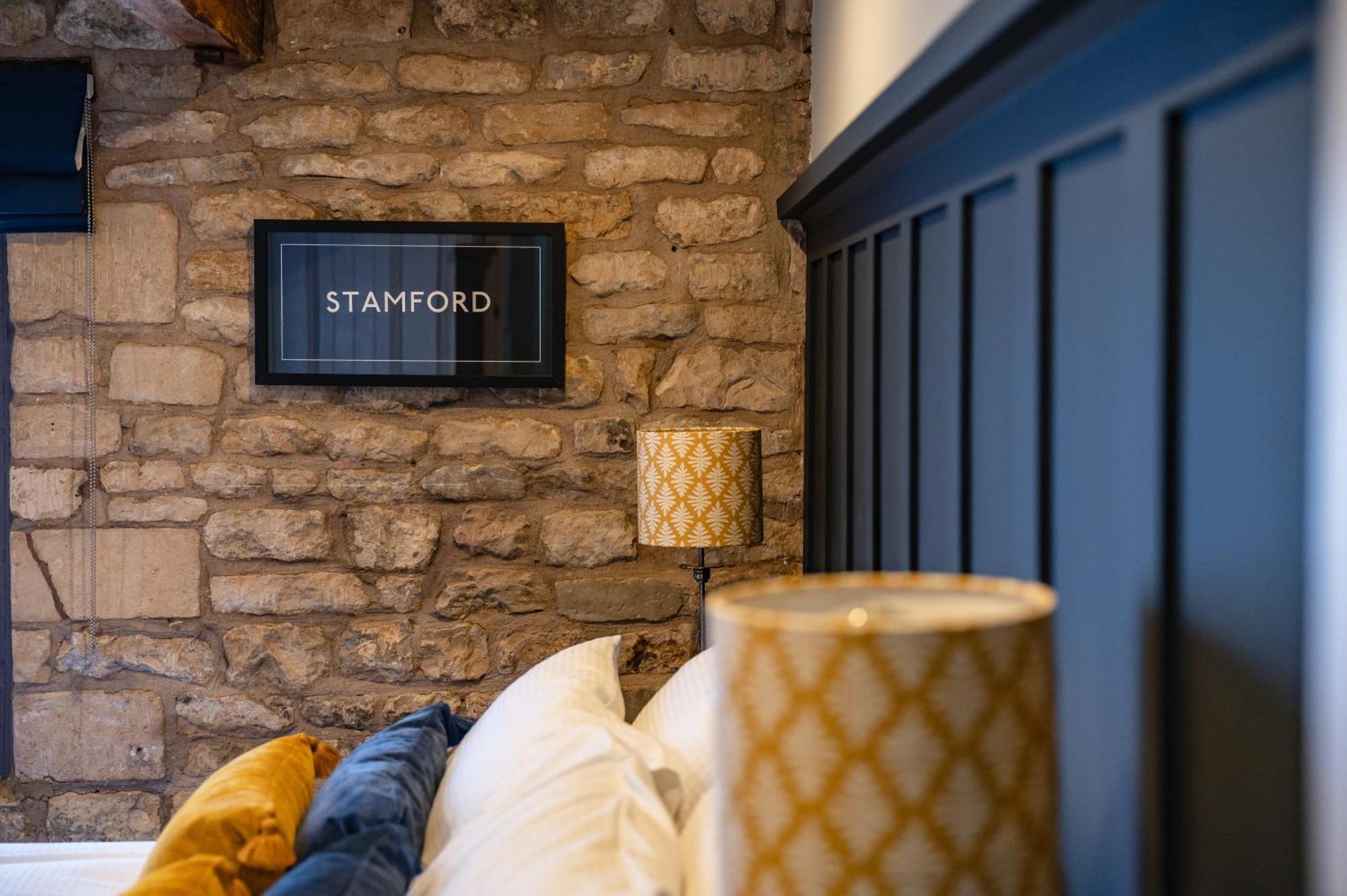 Luxury Town Centre Loft Apartment In Converted Granary Stamford Esterno foto