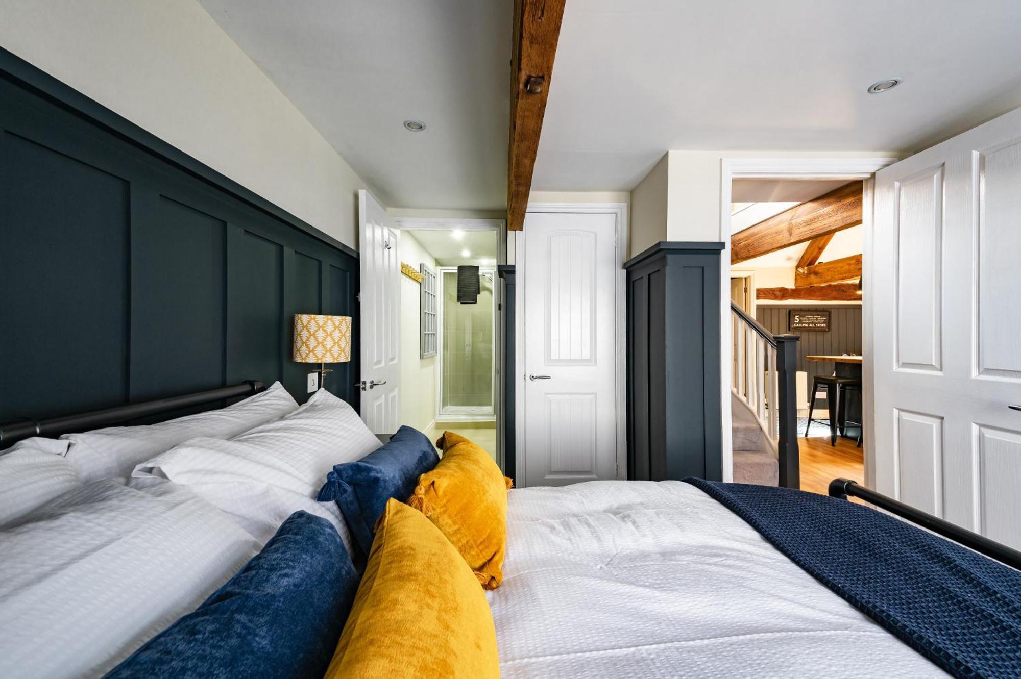 Luxury Town Centre Loft Apartment In Converted Granary Stamford Esterno foto