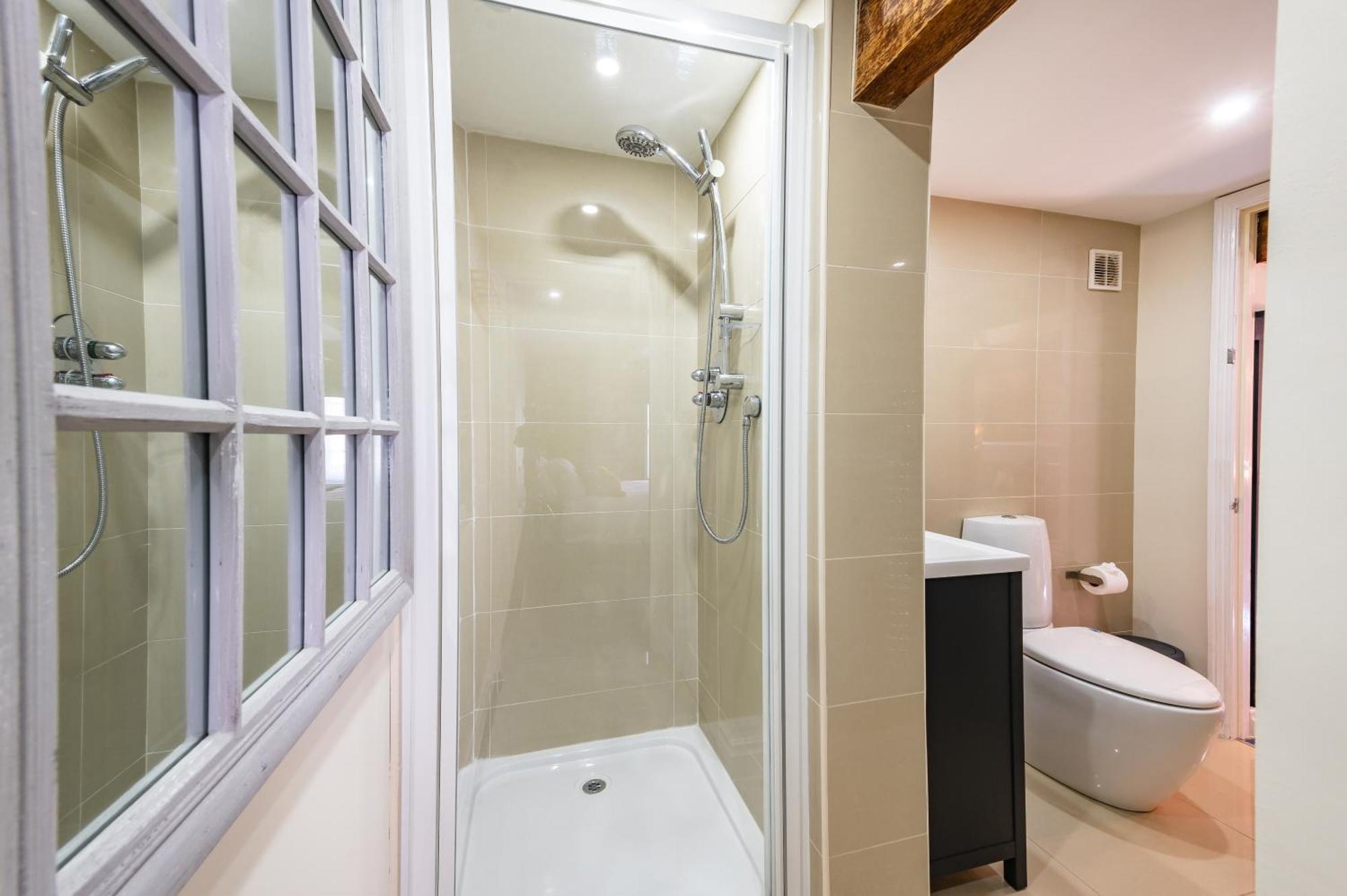 Luxury Town Centre Loft Apartment In Converted Granary Stamford Esterno foto